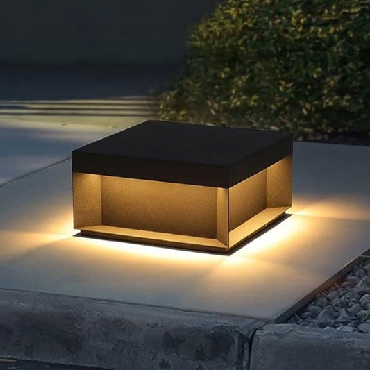 Vela Solar Light