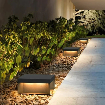 Vela Solar Light